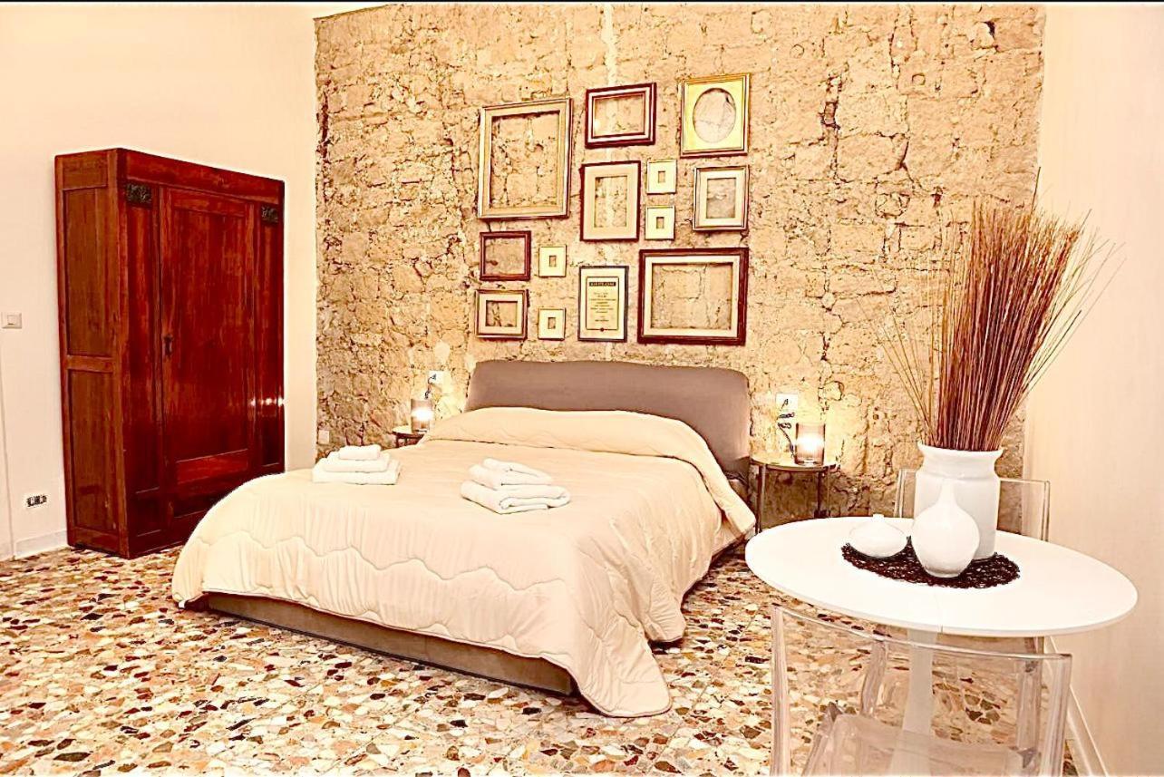 Bethel Come Casa Apartments Napoli Esterno foto